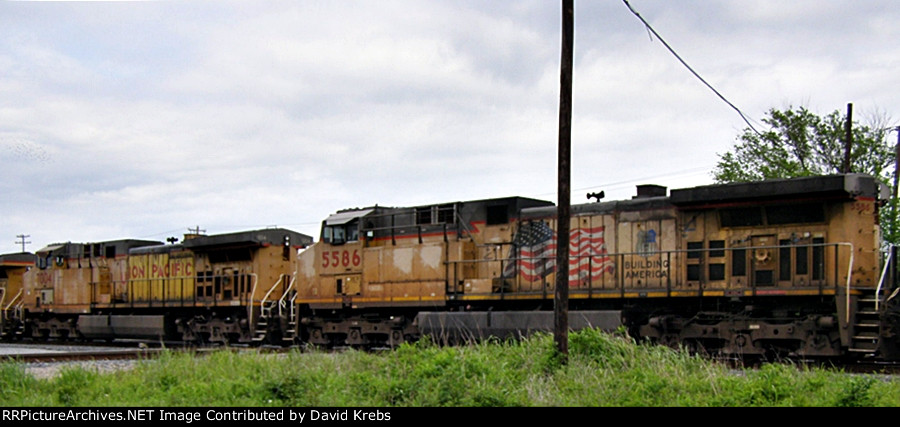UP 5586